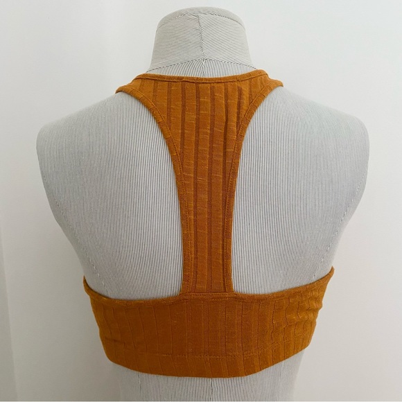 Sporty Bra / Crop Cami - Picture 3 of 6